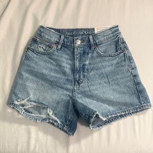 High rise 90s style boyfriend jean shorts from American Eagle